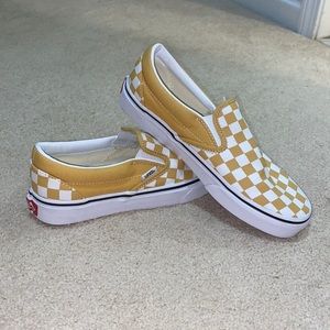 brand new checkered slip on vans